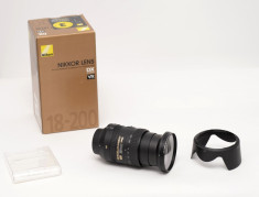 Vand Obiectiv Nikon AF-S DX NIKKOR 18-200mm f/3.5-5.6G ED VR II foto