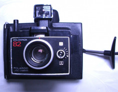 aparat foto polaroid de colectie Colorpak 82 din anii 70 functional foto