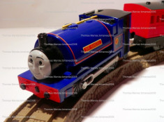 TOMY/TrackMaster trenulet baterii jucarie - Thomas locomotiva SIR HANDEL cu 2vag foto