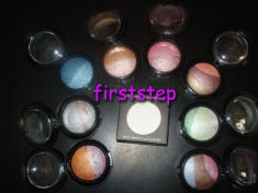 Fard farduri de pleoape MAC Mineralize mozaic cosmetice trusa machiaj make-up diverse nuante iluminatoare foto