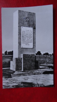 CP-RPR-Alb Negru-Monumentul luptatorilor antifascisti pe locul lagarului-Tg-Jiu foto