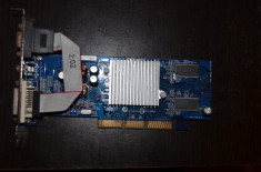 Placa video AGP Asus V9520-X/TD/128M/AR VGA DVI TV-Out foto