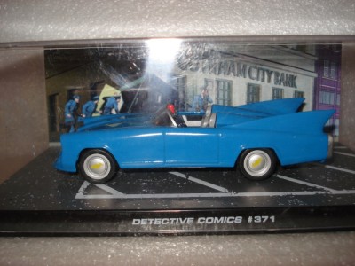 Macheta Colectia BATMAN - Detective Comics - 371 - scara 1:43 foto