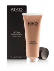 fond de ten Kiko Milano Medium Foundation foto