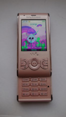 Telefon SONY ERICSSON W595 ROZ -DECODAT ORICE RETEA! Stare foarte buna ! EDITIA ROZ ! Perfect functional ! foto