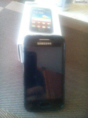 Samsung Galaxy Ace Plus GT- S7500 foto