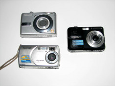 Set 3 aparate foto cu defect, 2 x samsung + 1 x panasonic, toate se aprind dar au mici defecte, bune pentru piese si componente. Se dau doar impreuna. foto