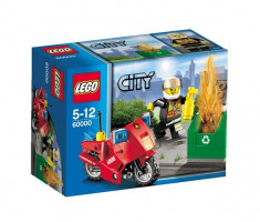 LEGO? CITY MOTOCICLETA DE POMPIERI -60000 foto