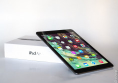 iPad Air 128GB Wi-Fi + Cellular Space Grey foto