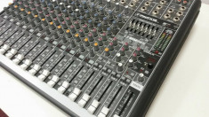 Vand Mixer Mackie ProFx16 foto