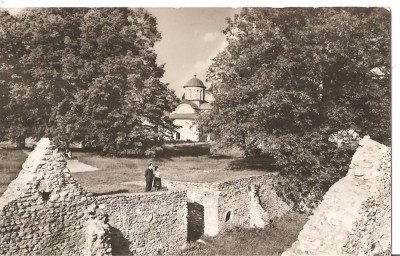 CPI (B4539) CURTEA DE ARGES. BISERICA DOMNEASCA SI RUINELE PALATULUI DOMNESC, EDITURA MERIDIANE, CIRCULATA, 7.7.1964, STAMPIE foto