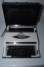 masina de scris mecanica , manuala in cutie originala marca ROVER 1000 ca noua foto