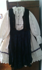 Costum Popular pentru femei din Ardeal ,Bihor foto