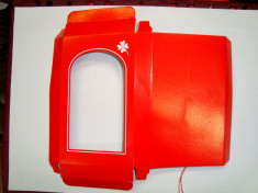 Cutii carton rosii /albe pentru MARTISOARE , dim cutie 14 / 8 / 2 cm, set 100 buc foto