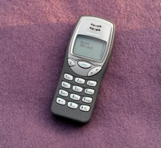 Nokia 3210 - telefon de colectie foto