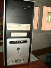 CALCULATOR DESKTOP AMD SEMPRON 2600+1,60 GH, 512 MB ram foto
