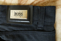 Blugi Hugo Boss Select Line, Made in Italy; 32/32: 81 cm talie etc.; impecabili foto