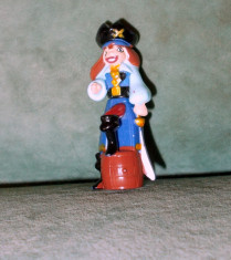 Figurina Kinder Surprise, pirat, Monsters &amp;amp; Pirates (2008), Alisea, 5.5 cm foto