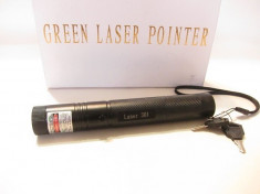 Laser verde200 mw cu incarcator acumulatori foto
