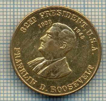 JETON 70 PENTRU COLECTIONARI - FRANCLIN D. ROOSEVELT - AL 32 -LEA PRESEDINTE AL STATELOR UNITE ALE AMERICII -STAREA CARE SE VEDE foto