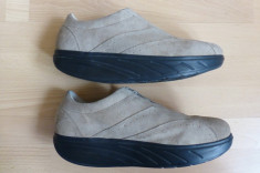 Adidasi / pantofi fiziologici, terapeutici, talpa ortopedica speciala MBT, model Sahara; piele naturala; marime 43 2/3 (28.8 cm talpic); impecabili foto