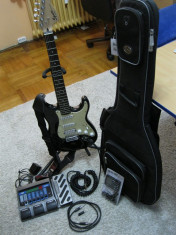 Chitara Fender Squier Strat cu MGProcesor Digitech RP350 + accesorii foto