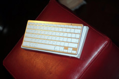 MINI TASTATURA BLUETOOTH | TIP APPLE CHICHLET | BRUSHED ALUMINIUM LOOK | WIRELESS | MAC | PC | ANDROID | IOS | IPAD | IPHONE foto