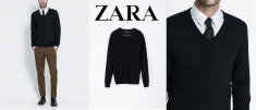 Zara Man ORIGINAL - &amp;quot;Black Merino Wool Sweater&amp;quot; Pulover barbati guler in V, subtire. MARIME L / XL. OUTLET Arad. Produse Noi Originale. REDUSE! foto