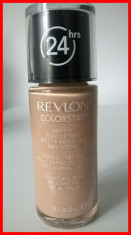 Revlon ColorStay ten NORMAL / USCAT / DRY - 220 NATURAL BEIGE foto