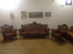 Salon Rococo.Chesterfield. 100% piele naturala de calitate foto