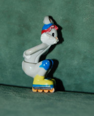 Lot 2 figurine jucarie surpriza ou Kinder, Looney Tunes Bugs Bunny si caine, foto