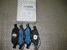 Set placute frana fata Alfa Romeo,Lancia 71748390 originale foto