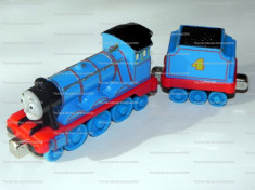 TAKE Along / TAKE-n-Play cu magnet - Thomas and Friends trenulet jucarie - locomotiva GORDON - (GB/FB1) foto