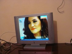 TV LCD 17 INCI AIRIS MW147 foto