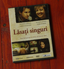 Film - Lasati singuri !!! foto