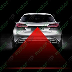 Lumina laser pentru spate auto - Anti-Accidente foto