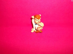 figurina animal maimuta din plastic de la mpg foto