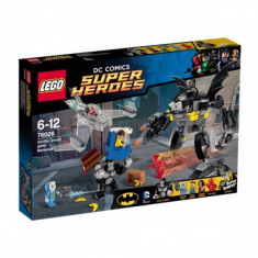 Gorilla Grodda luat-o razna 76026 LEGO Super Heroes Lego foto