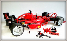 Joc LEGO masina Ferarri F1 - incompleta foto