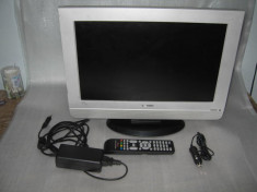 LCD TV Toshiba 44cm model 17wl46g 12v auto si 220v foto