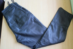 Pantaloni din piele naturala neagra, croi conic foto