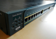 Switch Cisco WS C2950 24 ports foto