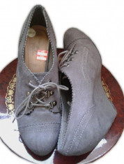 Ghete/Botine/Pantofi platforme gri &amp;quot; New Look &amp;quot; UK , 7 / 40 foto