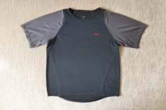 Tricou Nike Dri Fit; marime S (173 cm inaltime), vezi dimensiuni; ca nou foto