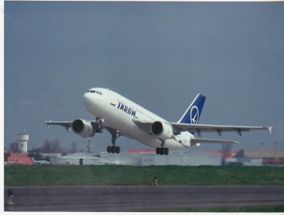 bnk cp Poza publicitara Airbus Industrie - A310 in Tarom Romania 1992 foto