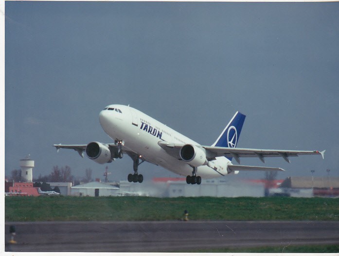 bnk cp Poza publicitara Airbus Industrie - A310 in Tarom Romania 1992