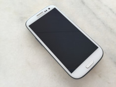 Samsung I9300 S3 16GB White stare impecabila , NECODAT , original - 549 RON ! foto