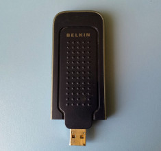 Stick adaptor USB wireless Belkin F5D9050B v3 foto