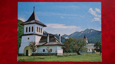 Vedere - Carte postala - Sambata de sus - Clopotnita Manastirii foto
