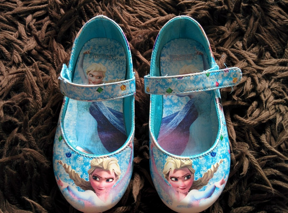 Balerini fetite, papucei cu Elsa, Frozen, Regatul de gheata, marimea 26 |  arhiva Okazii.ro